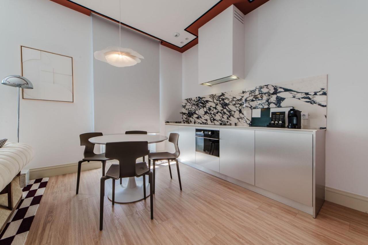 Apartamentos Soho Boutique Hoy No Me Puedo Levantar มาดริด ภายนอก รูปภาพ